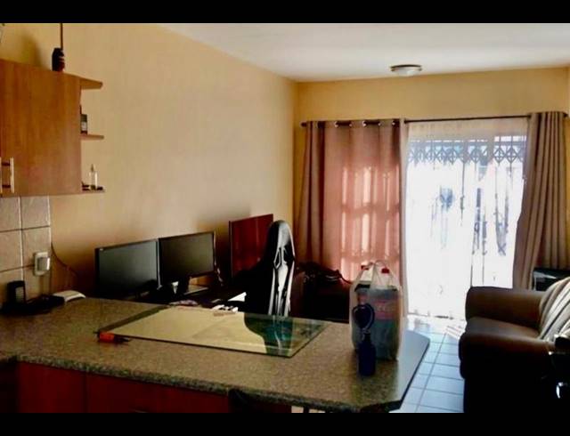 0 BEDROOM APARTMENT FOR SALE IN VANDERBIJLPARK SE 4